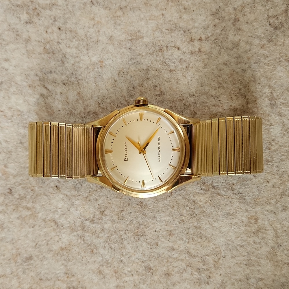 14k gold Bulova Mens Watch